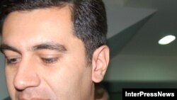 Обличитель, вымогатель и страдалец за идею в одном лице. За последние месяцы бывший министр превратился в успешного игрока на виртуальном политическом поле Грузии