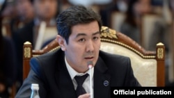 Руслан Акматбек.