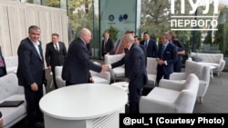 Аляксандар Лукашэнка і Нікол Пашыньян, 25 верасьня 2025 году 