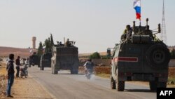 Сириянын түндүк-чыгышындагы Кобани шаарына бара жаткан орус күчтөрү, 23-октябрь 2019-жыл.