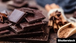 Чорны шакаляд, ілюстрацыйнае фота