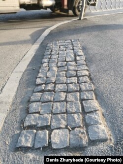 Брусчатка вместо тактильной плитки