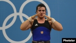 Հռիփսիմե Խուրշուդյանը մրցելույթից հետո, Լոնդոն, 5-ը օգոստոսի, 2012թ.