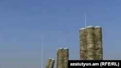 Հայաստանի S-300 համակարգերը, որոնք 2010 թվականի դեկտեմբերի 25-ին առաջին անգամ ցուցադրվել են Հանրային հեռուստատեսությամբ