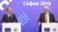 Еврокеңештин президенти Жан-Клод Юнкер менен Еврокомиссиянын президенти Дональд Туск Софиядагы басма сөз жыйынында. 