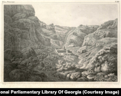 Монастырь Гегард в Армении, обрамленный скалистым ландшафтом. Дюбуа назвал это место «одной из самых нетронутых долин великой Армении», отметив, что эта уединенная территория «привлекала монахов-отшельников, которые отреклись от мира». Дюбуа утверждал, что монахи охраняли острие римского копья, которым римский воин пронзил сердце распятому Иисусу, «и кусок Ноева ковчега»