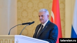 Бинали Йылдырым.