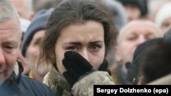 Авдеевкадагы кармашта мерт кеткен аскерлерди акыркы сапарга узатуу, февраль айы.