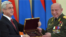 Третий президент Армении Серж Саргсян награждает Самвела Карапетяна (справа)