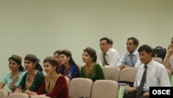  Magtymguly adyndaky Türkmen döwlet uniwersitetiniň studentleri, 2008-nji ýyl.