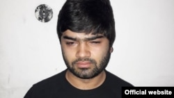 Диловар Гулов, сын Гула Шерали, находится в розыске, сообщили в милиции.