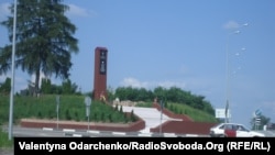 Оновлений пам’ятник чекістам і радпартактиву на Луцькому перехресті під Дубном