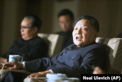 Дэн Сяопин, 1982 год