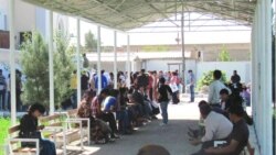 Diňle: Häkimiýetler raýatlar bilen duşuşyp, olary Russiýadaky dogan-garyndaşlaryny ýurda getirmäge çagyrýar