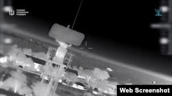 Поражение береговой РЛС МР-10М1 «Мыс М1» в Крыму. Скриншот кадра из видео ГУР