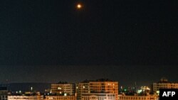 Սիրիա - Սիրիական զինված ուժերի ՀՕՊ համակարգը ոչնչացնում է Դամասկոսի արվարձաններից մեկի վրա Իսրայելի արձակած հրթիռը, արխիվ