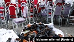 حمله انتحاری در داخل تالار عروسی شهر دبی در غرب شهر کابل که در آن هشتاد تن کشته و بیش از ۱۵۰ تن زخمی شدند.