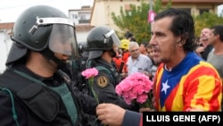 1-октябрдагы референдум жана аны менен байланышкан окуялар Испаниядагы ондогон жылдар ичиндеги эң ири конституциялык жана саясий кризис катары каралып жатат.