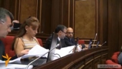 Ընդդիմադիրները Սերժ Սարգսյանին մեղադրում են Սահմանադրությունը խախտելու մեջ