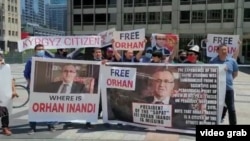 "Сапаттын" бүтүрүүчүлөрү Чикагодо акцияга чыгышты. 