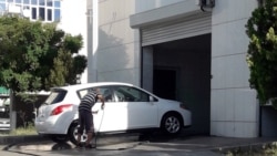 Diňle: Awtoýuwalgalaryň we dükanlaryň ýapylmagy ýaşaýjylara we telekeçilere zyýan etdi