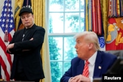 Ілон Маск в Овальному кабінеті Білого дому з президентом США Дональдом Трампом. 30 травня 2025 року