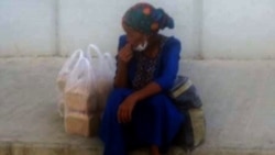 'Çörek ýetmänsoň aýnany döwdüler'. Aşgabadyň ýaşaýjylary nägilelik görkezýärler