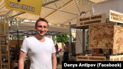 Денис Антіпов на виставці ветеранського бізнесу