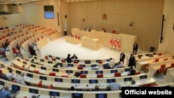 Վրաստանի խորհրդարանի նիստը Քութաիսիում, արխիվ