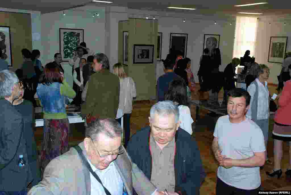 Персональная выставка Евгения Сидоркина проходит в зале &laquo;Восток&raquo; музея искусств имени Кастеева.