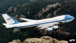 Боинг может перевозить не только американского президента, но и ракеты