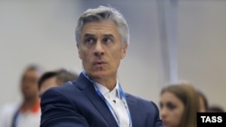 Ҳабси Майкл Калвиро бархе афроди наздик ба Кремлин ҳам интиқод кардаанд