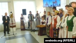 Амбасадар Літвы Эвалдас Ігнатавічус зьвяртаецца да сваіх землякоў.