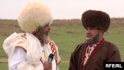 Möwlamow: "Halk arasyndaky gürrüňlere seretmezden, biz islendik şahsyň taryhy şahsmy ýa-da rowaýaty şahslygyny anyklamak üçin onuň doglan ýyly, ýogalan wagty hakdaky senä gabat gelmeli".