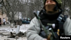 Украин өкмөтүнүн аскери Краматорск шаарына чукул жерде