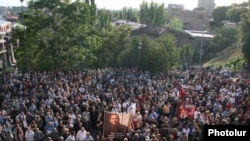 Митинг оппозиции в Ереване, сентябрь 2009 г.  