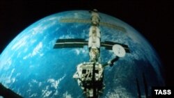 Академік Борис Патон хоче зварювати космічні станції на орбіті