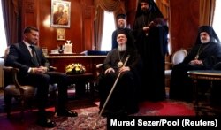 Президент України Володимир Зеленський (ліворуч) і Вселенський патріарх Варфоломій, 8 серпня 2019 року