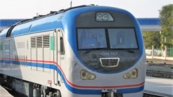 Diňle: Mary-Lebap demirýolunda iki ýük otlusy çaknyşdy, adam pidasy bolmady