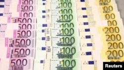 Համաեվրոպական տարադրամ եվրոն, արխիվ