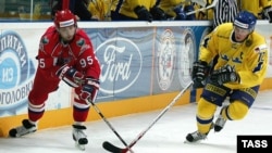 Хоккей оюнунун талаптарына төп келген муз сарайы Кыргызстанда курула элек. 