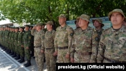 Баткендеги чек ара отряды. Архивдик сүрөт. 