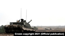 Бойові танки Challenger 2, які використовують сухопутні війська Великої Британії. 