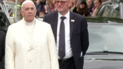 Pope Pays Tribute To Latvia's Independence Fighters