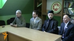 Әл-Ихлас белән очрашуга өч журналист килгән