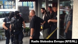 Косовонун полициясы бүткүл өлкө боюнча рейд жасап, 60тай айыл-шаарды кыдырып, исламчыл радикализмге шектелген 40 адамды кармады. 
