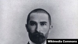 Эльдерханов Таьштамир.