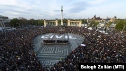 Законодавство, пропоноване урядом прем’єра Угорщини Віктора Орбана протягом багатьох років, викликало кілька протестів, подібних до цього в Будапешті, де демонстранти засуджують репресії проти громадянського суспільства (ілюстративне фото)