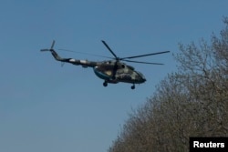 Український вертоліт біля Слов'янська, 25 квітня 2014 року