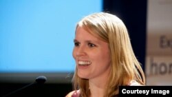 Доктор Лаура ван Ваас.